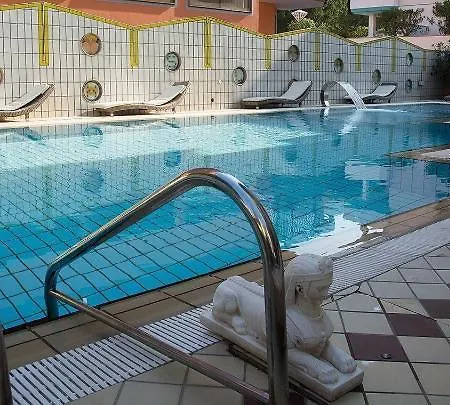 Santa Lucia ホテル