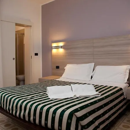 Santa Lucia Hotel