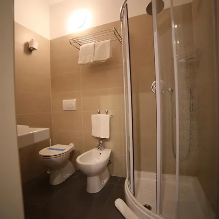 Hotel Santa Lucia 3*
