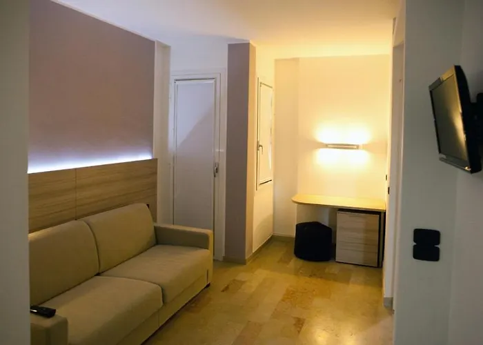 Santa Lucia Hotel